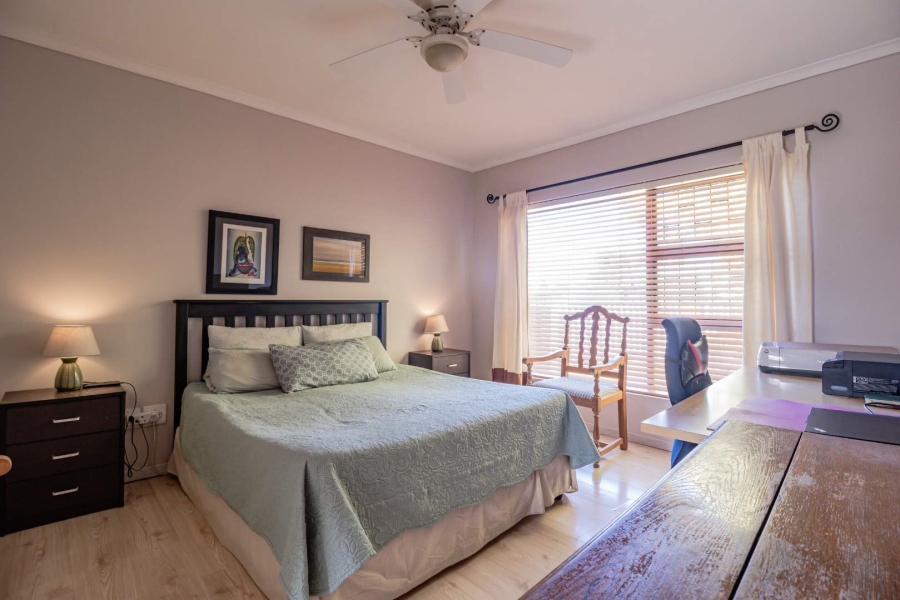 3 Bedroom Property for Sale in Loucharmante Western Cape